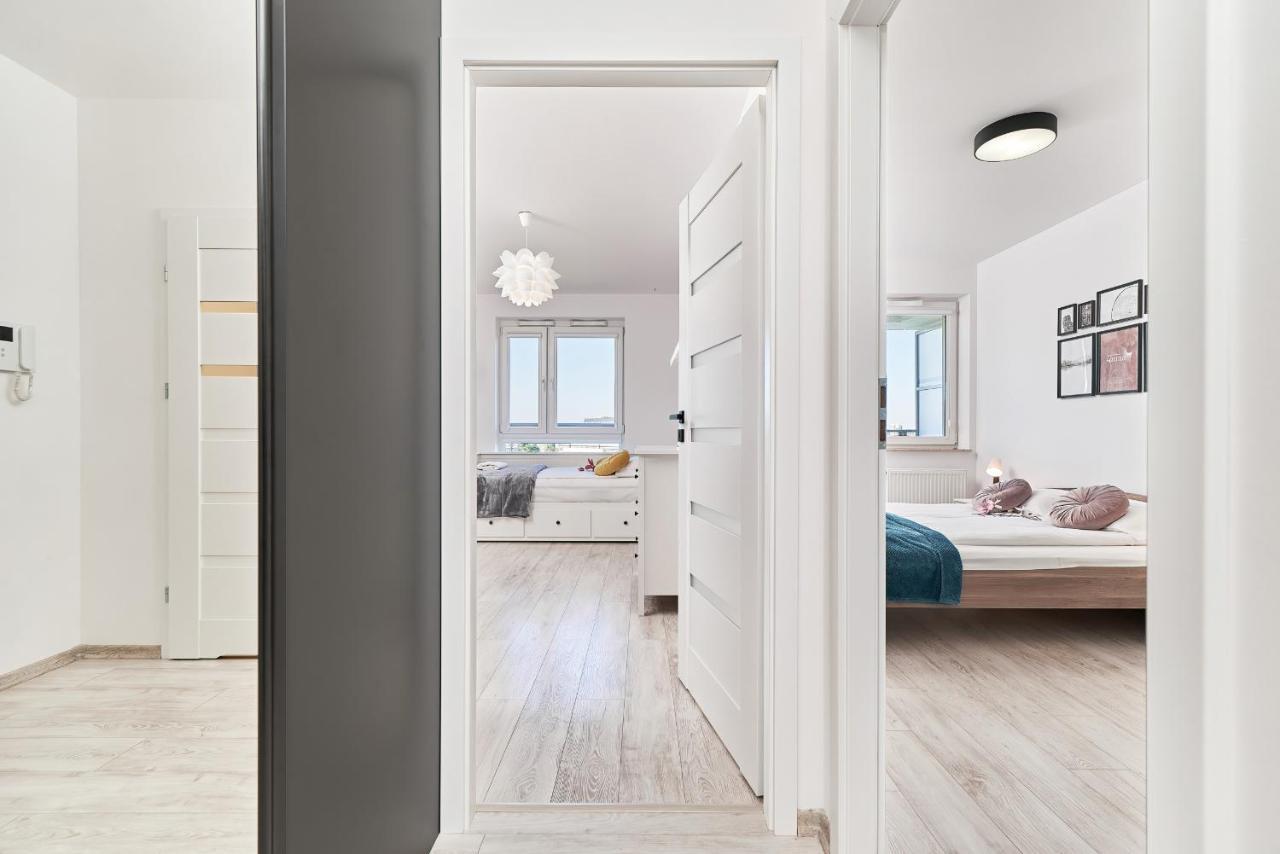 Exclusive Apartments Teczowa With Underground Parking By Noclegi Renters Breslávia Exterior foto