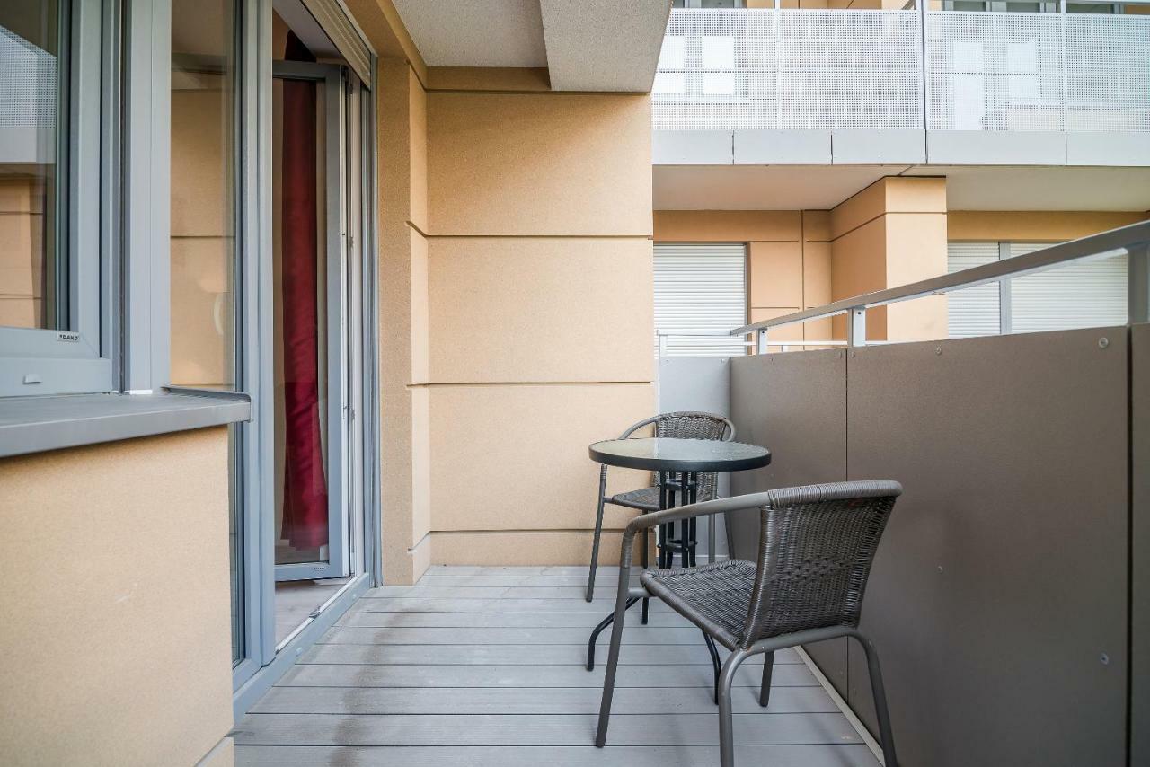 Exclusive Apartments Teczowa With Underground Parking By Noclegi Renters Breslávia Exterior foto